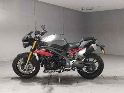 Triumph Speed Triple 1050 R 2018