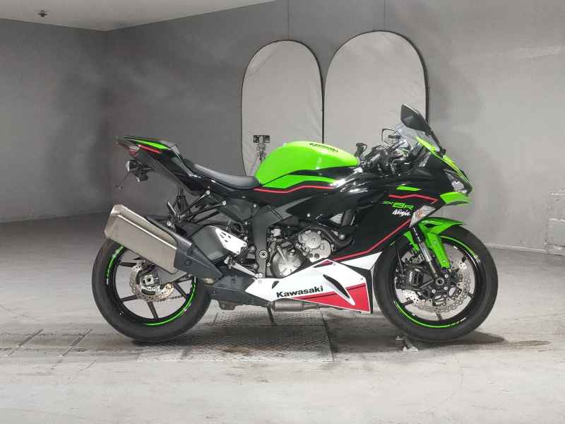 Kawasaki Ninja ZX-6R 2021