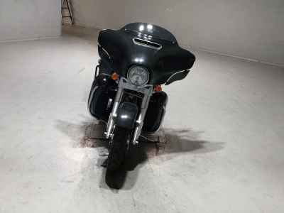 Harley-Davidson FLHX 1690 2013