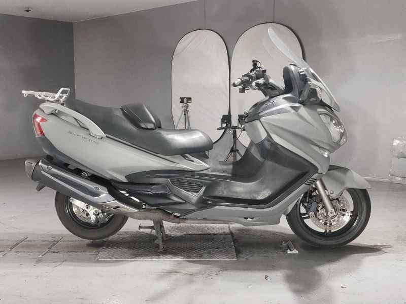 Suzuki Skywave 650LX 2013