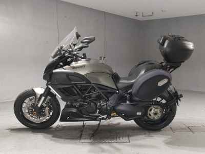 Ducati Diavel Strada 2013
