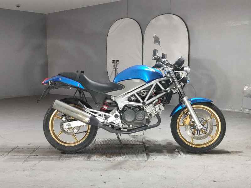 Honda VTR250 2009