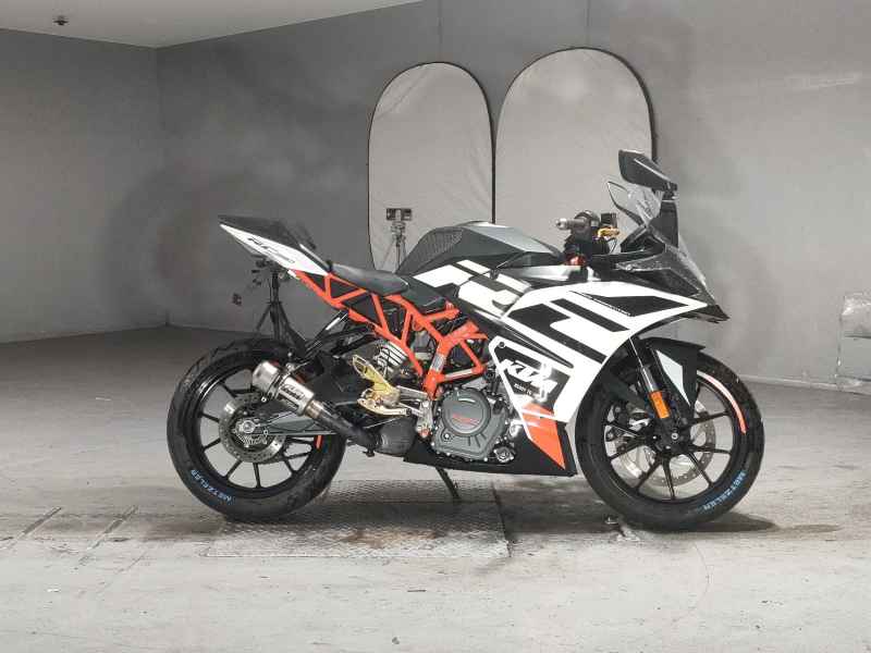 KTM RC 390 2021
