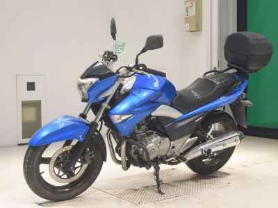 Suzuki GSR250