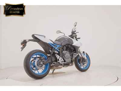 Suzuki GSX-8S 2024