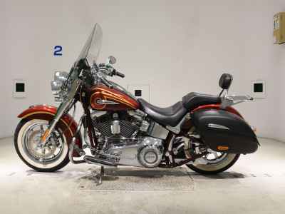 Harley-Davidson Deluxe FLSTNSE1800 CVO 2014
