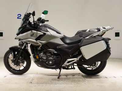Honda NC750X 2025