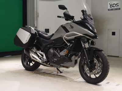 Honda NC750X 2025