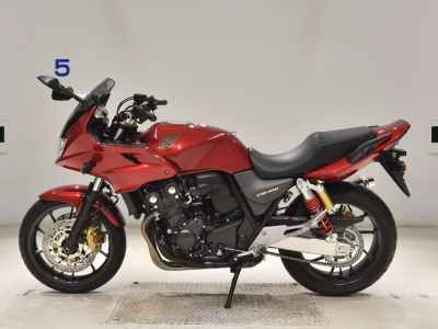 Honda CB400 Super Boldor 2016