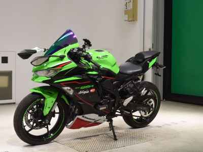 Kawasaki Ninja ZX-25R 2022