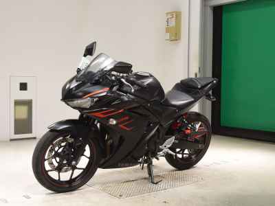 Yamaha YZF-R25 2017