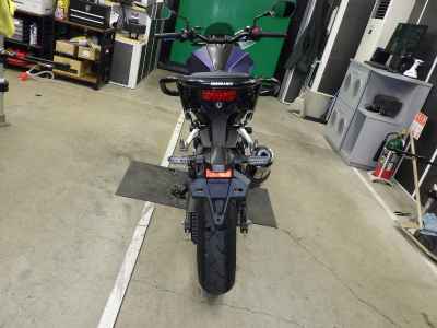 Honda CB250R 2019