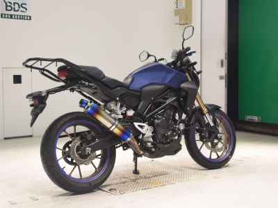Honda CB250R 2019