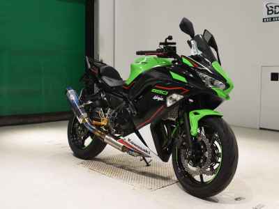 Kawasaki Ninja 650 2021