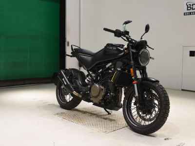 Husqvarna Svartpilen 401 2024