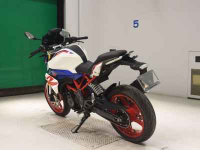 BMW G310R 2023