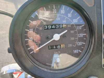 Suzuki GS750 2021