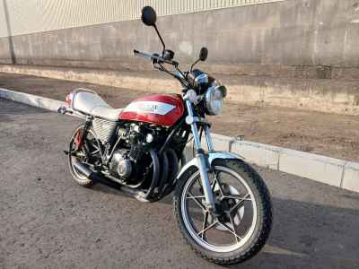 Suzuki GS750 2021
