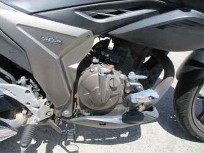 Suzuki Gixxer 250SF