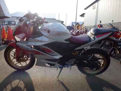 Yamaha YZF-R25 2022