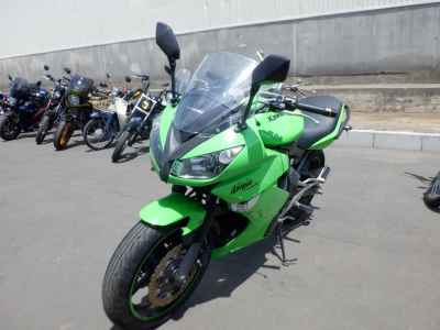 Kawasaki Ninja 400R 2011