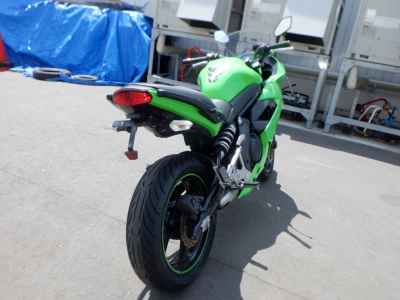 Kawasaki Ninja 400R 2011