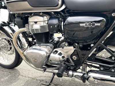 Kawasaki W800 2024