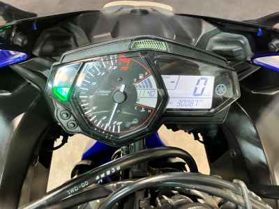Yamaha YZF-R25 2015