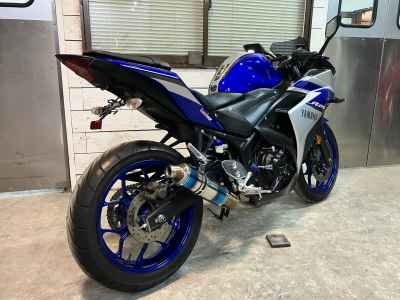 Yamaha YZF-R25 2015