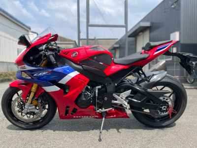 Honda CBR1000RR-R FB SP 2024