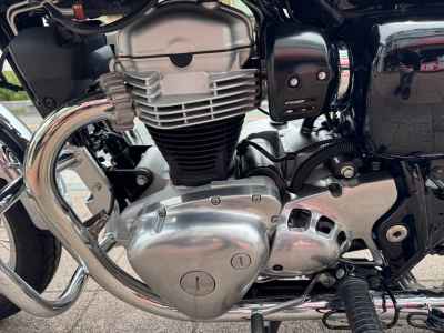 Kawasaki W800 2022