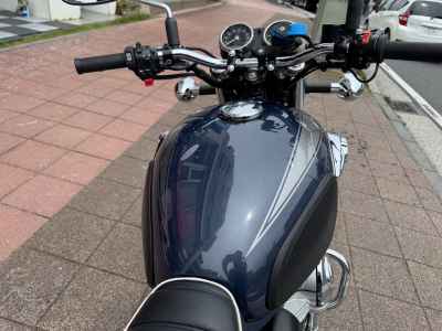 Kawasaki W800 2022