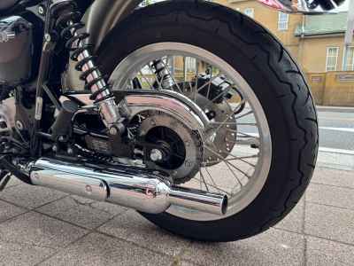 Kawasaki W800 2022