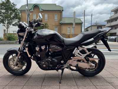 Honda CB1300SF 2025