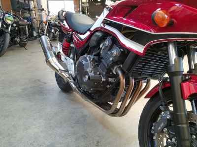 Honda CB400 Super Boldor 2021