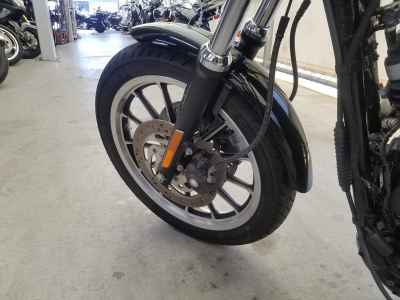Harley-Davidson Sportster XL883R 2011
