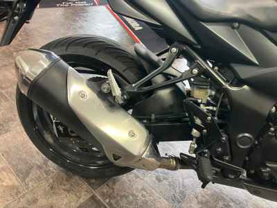 Suzuki GSR750 2013