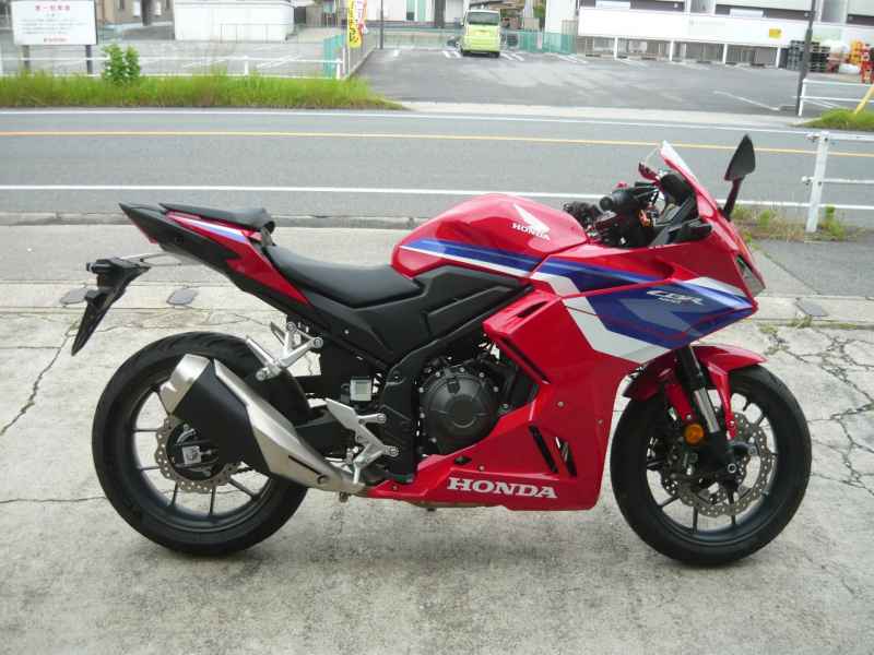 Honda CBR400R 2024