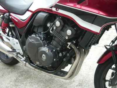 Honda CB400 Super Boldor 2021