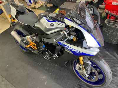 Yamaha YZF-R1M 2018