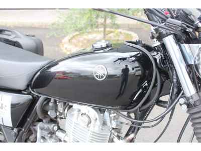 Yamaha SR400 2019