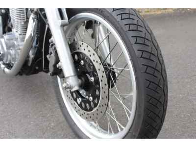 Yamaha SR400 2019