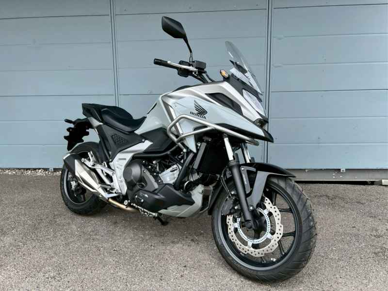 Honda NC750X DCT 2023
