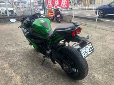 Kawasaki Ninja H2 SX 2018