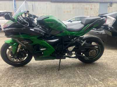 Kawasaki Ninja H2 SX 2018