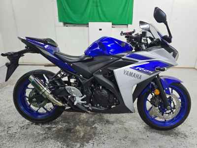 Yamaha YZF-R25 2015
