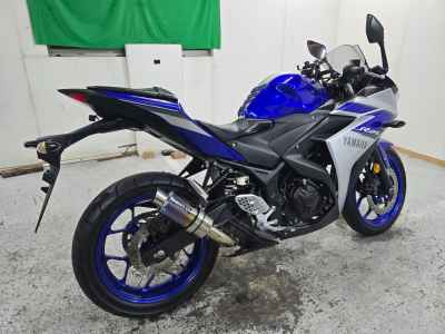 Yamaha YZF-R25 2015