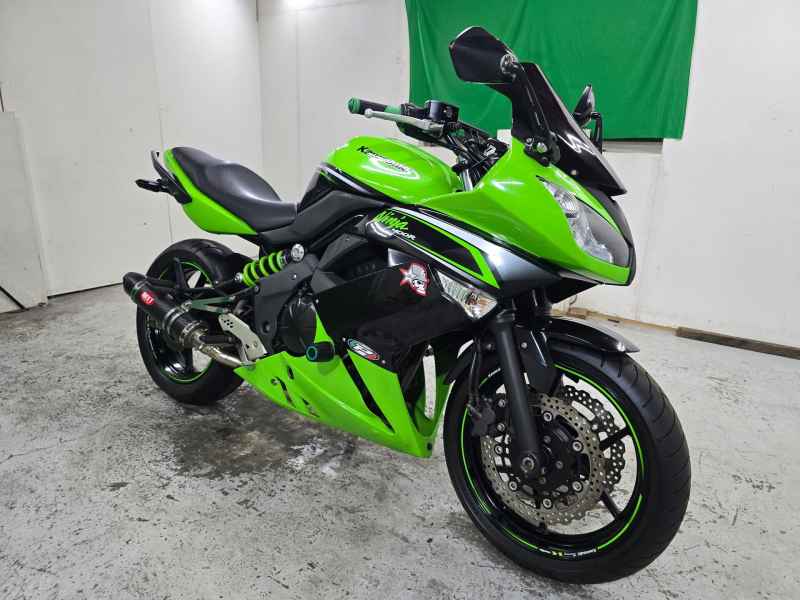 Kawasaki Ninja 400R 2012
