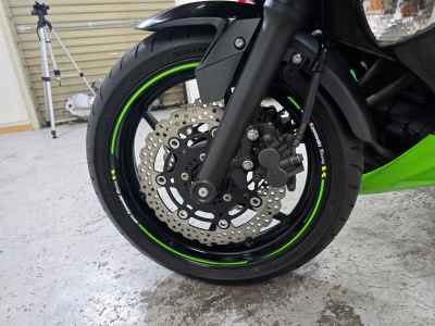 Kawasaki Ninja 400R 2012