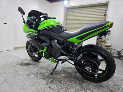 Kawasaki Ninja 400R 2012